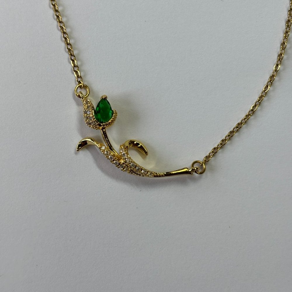 Gold 0.5 ct Jade Rose Zircon Pendant Necklace - Picture 13 of 16